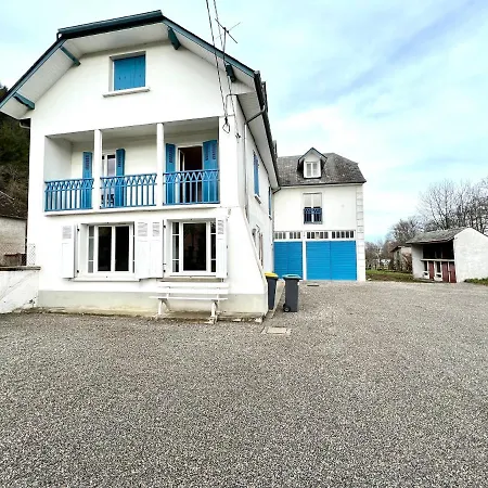 Refuge De Luxe Pour Les Amoureux De La Montagne