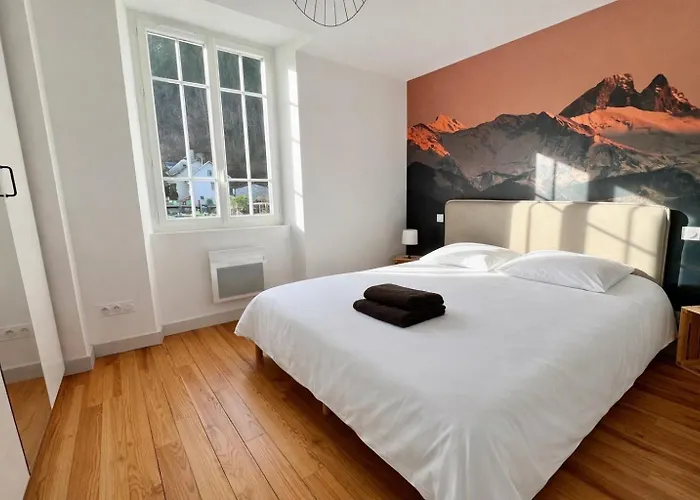 Дом отдыха Grande Maison 14 Pers - Vue Pic Du Midi - Babyfoot & Boulodrome Pouzac